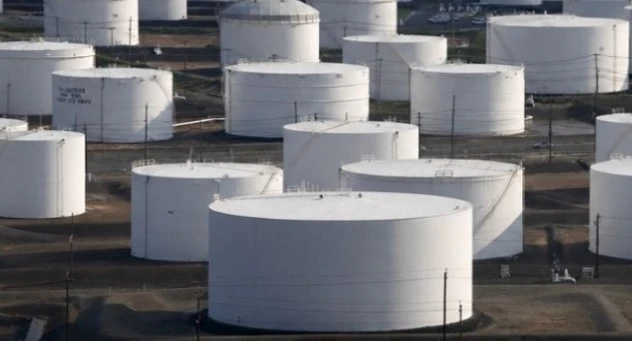 Oil and gas, LNG and mining industries supported through technical services and equipment solutions.